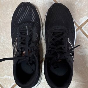 New Balance Women’s Black Shoes